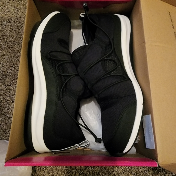 ✨️🍂🍁✨️Ryka women's size 12 M athletic shoes black. Fall Walks, supportive. - Picture 4 of 10